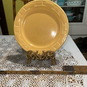 Longaberger Woven Traditions Butternut dinner plate 9”